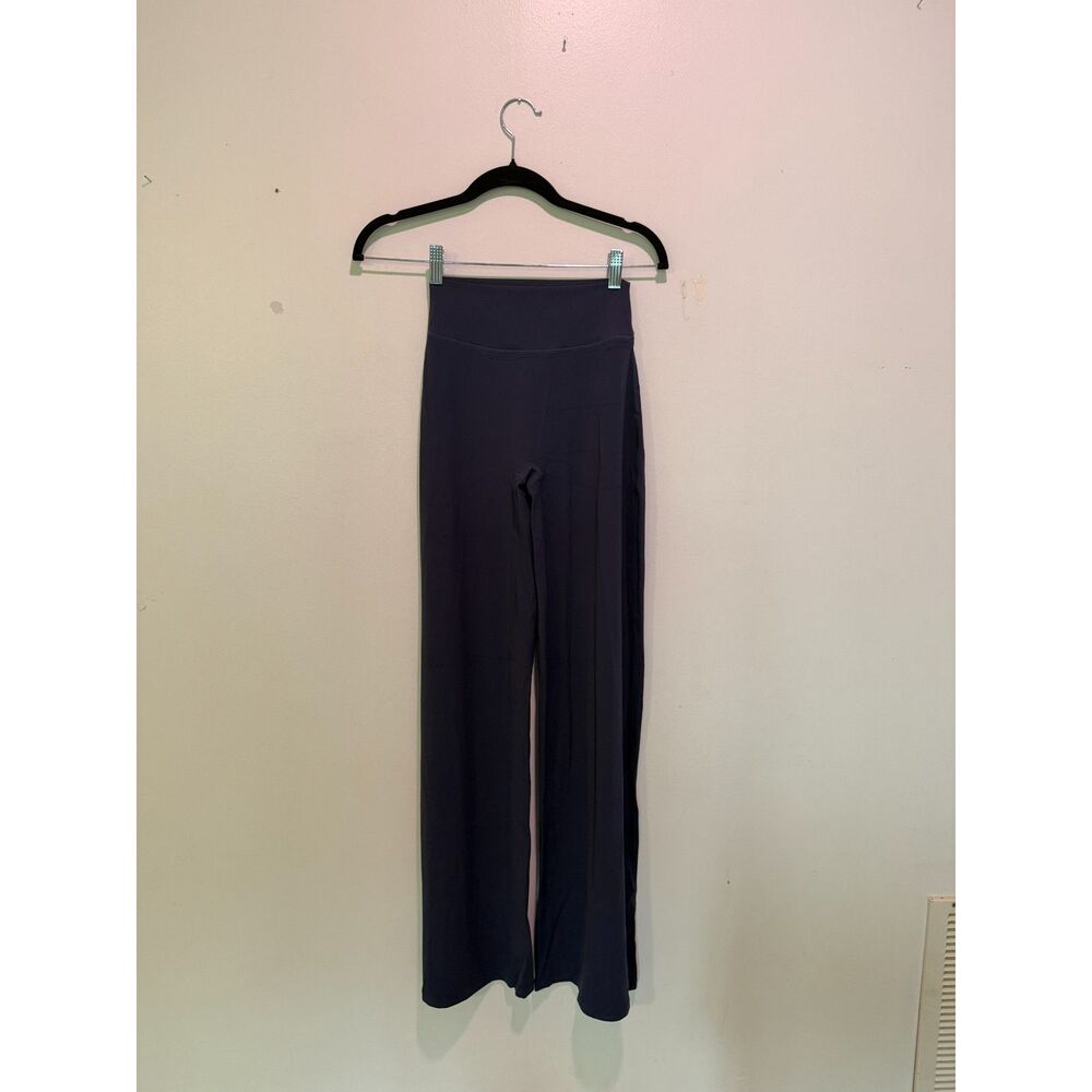 High-Waisted Wide Leg Yoga Pants | Dark Navy Blue V-Crossover Back